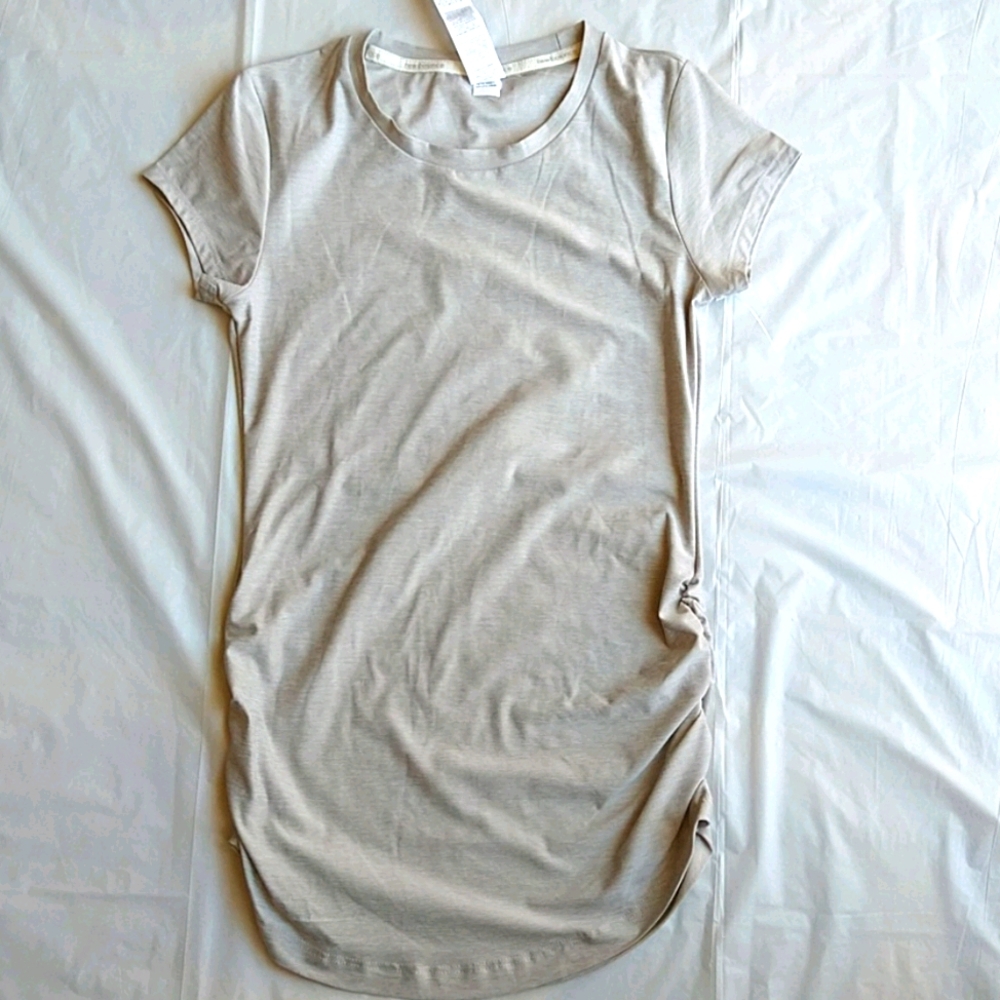 Junior New Balance Top, color gray, size XS